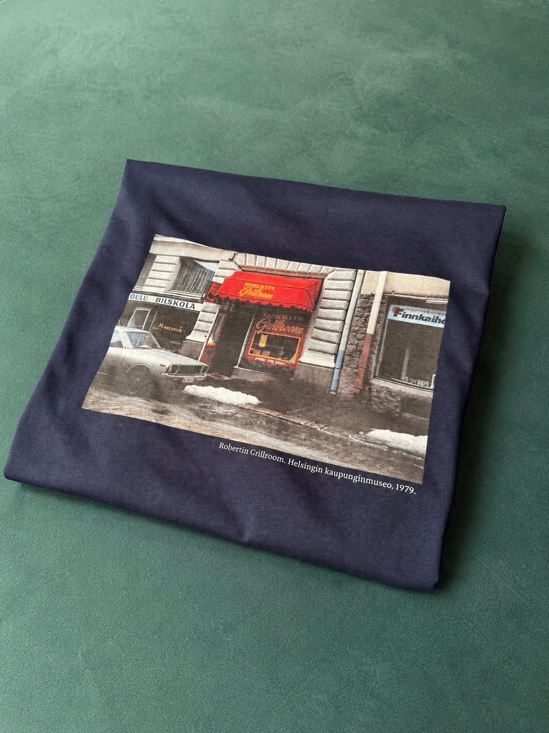 ROBERTIN GRILLROOM 1979: "Loskaa ja terästä" - T-paita