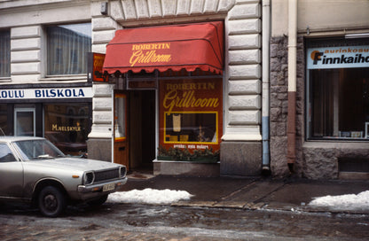 ROBERTIN GRILLROOM 1979: "Loskaa ja terästä" - T-paita